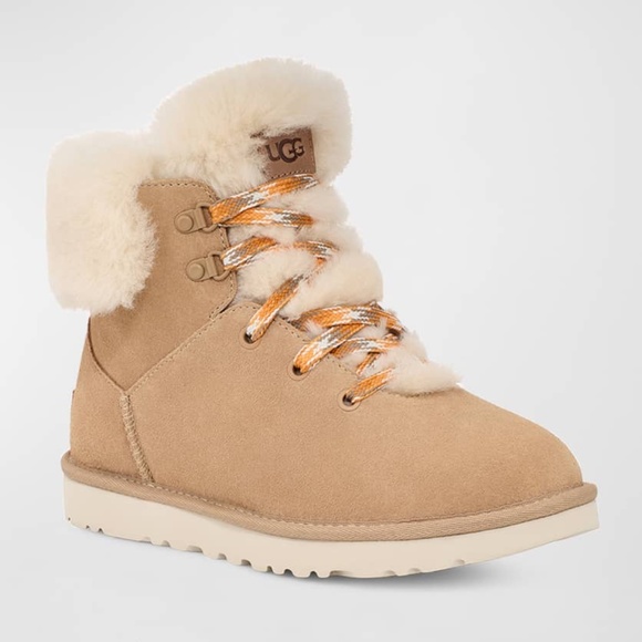 UGG Classic Mini Suede & Shearling Hiker Boots size 7 NWT - Picture 1 of 5